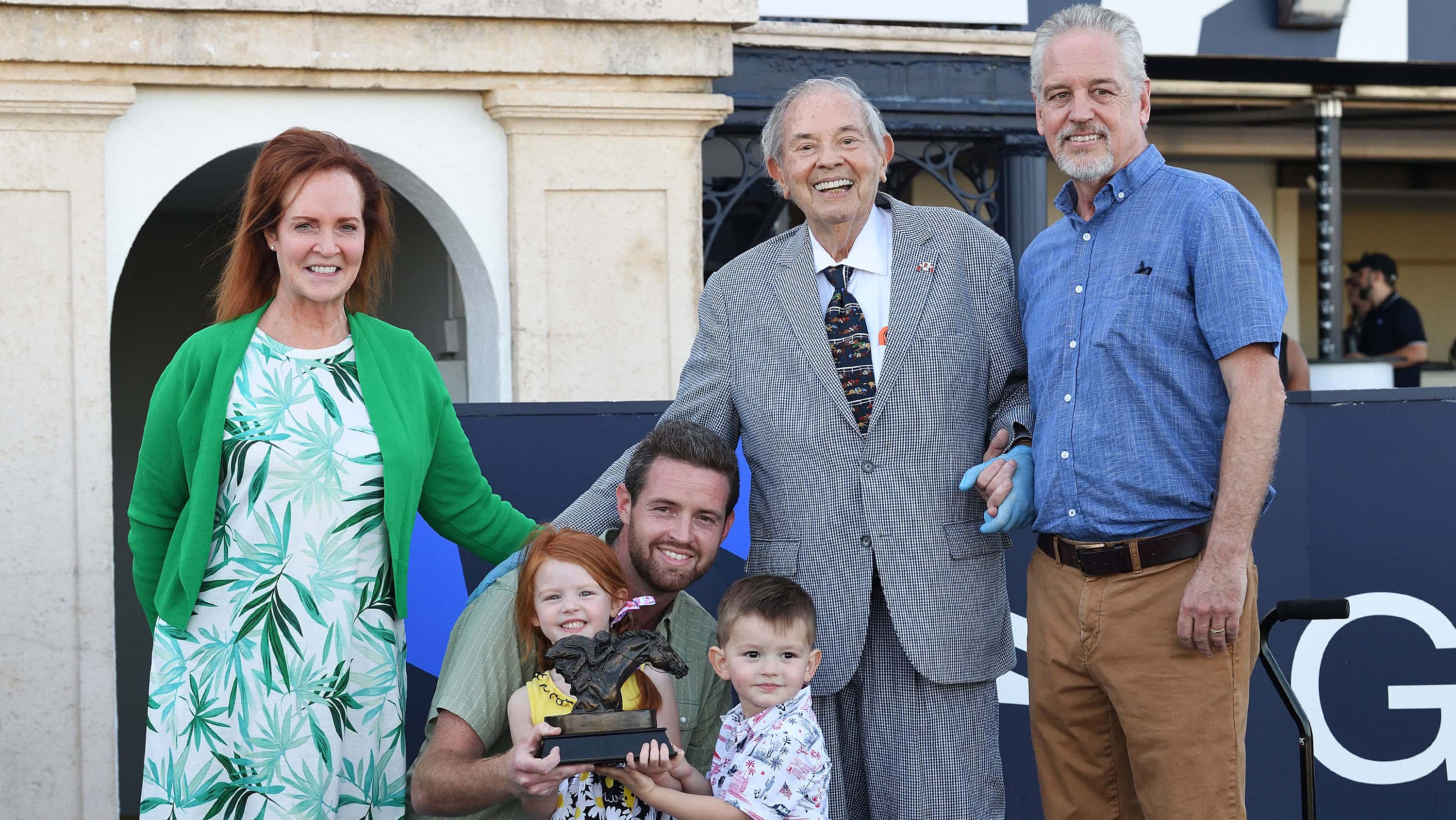 Shipmate-the-Texas-Glitter-pres2